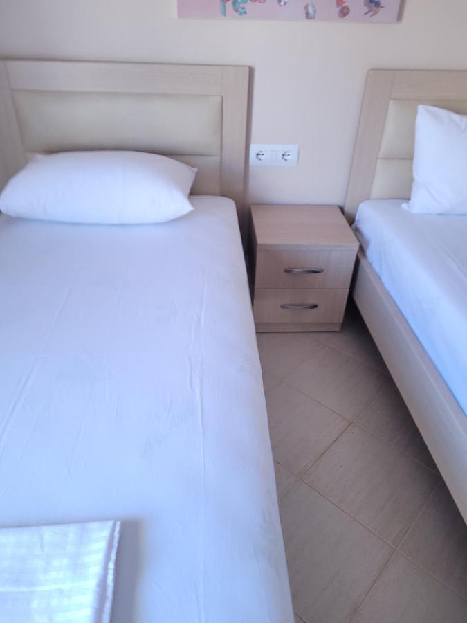 Marina Apartment Саранда Екстер'єр фото