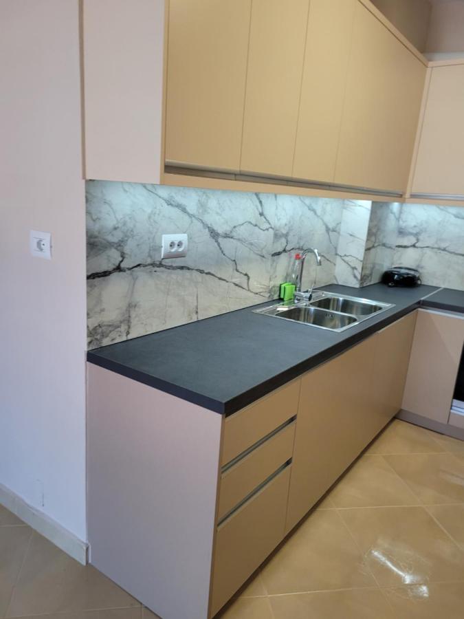 Marina Apartment Саранда Екстер'єр фото