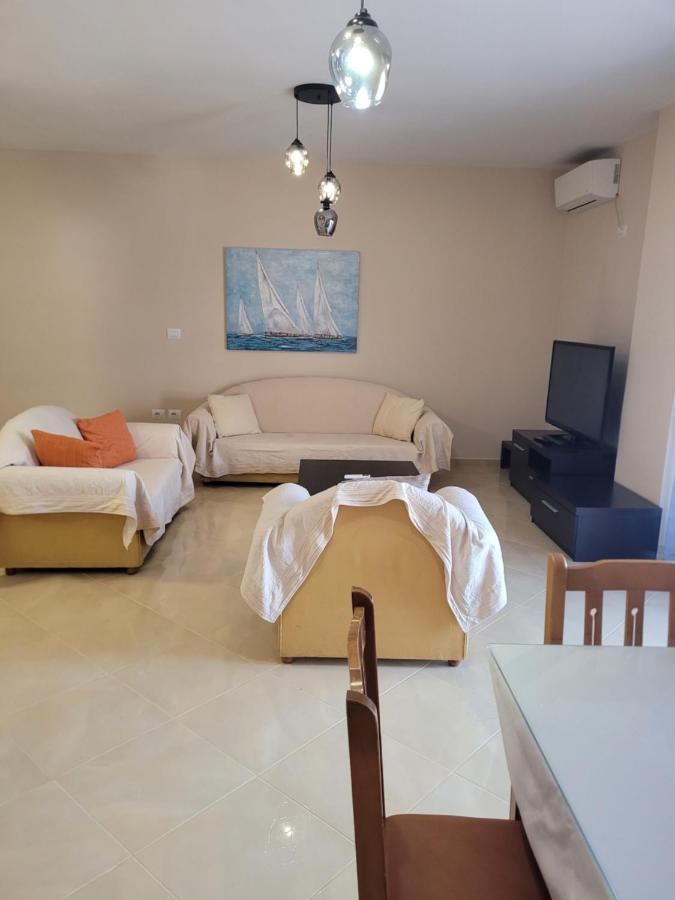 Marina Apartment Саранда Екстер'єр фото