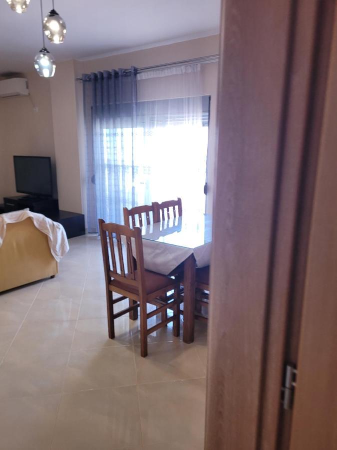 Marina Apartment Саранда Екстер'єр фото