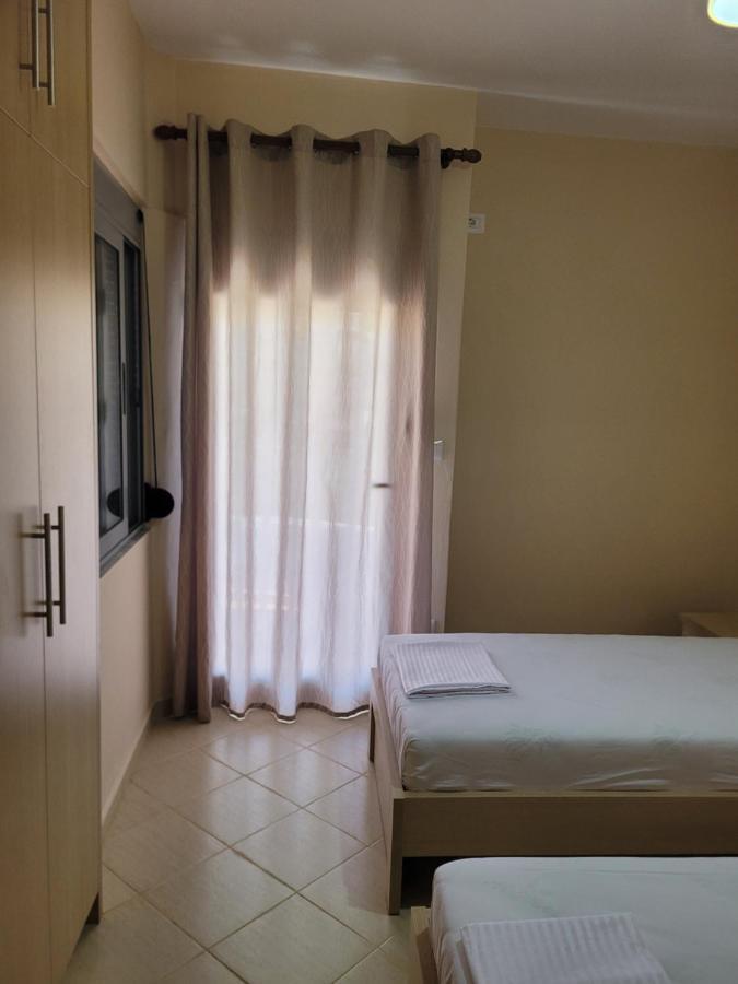 Marina Apartment Саранда Екстер'єр фото