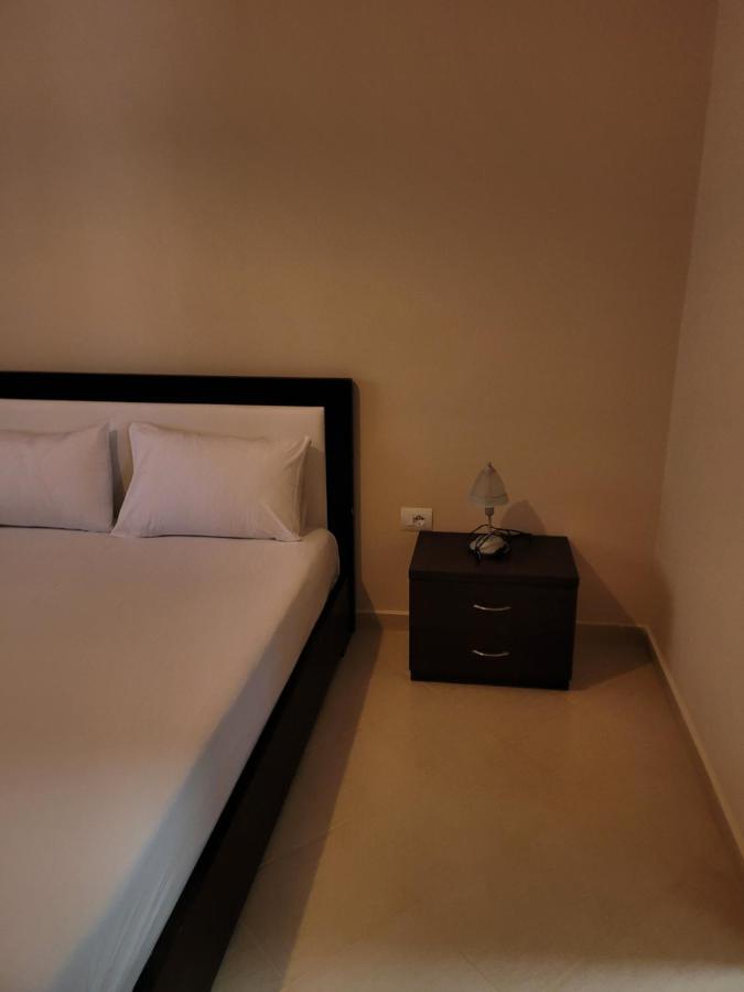 Marina Apartment Саранда Екстер'єр фото
