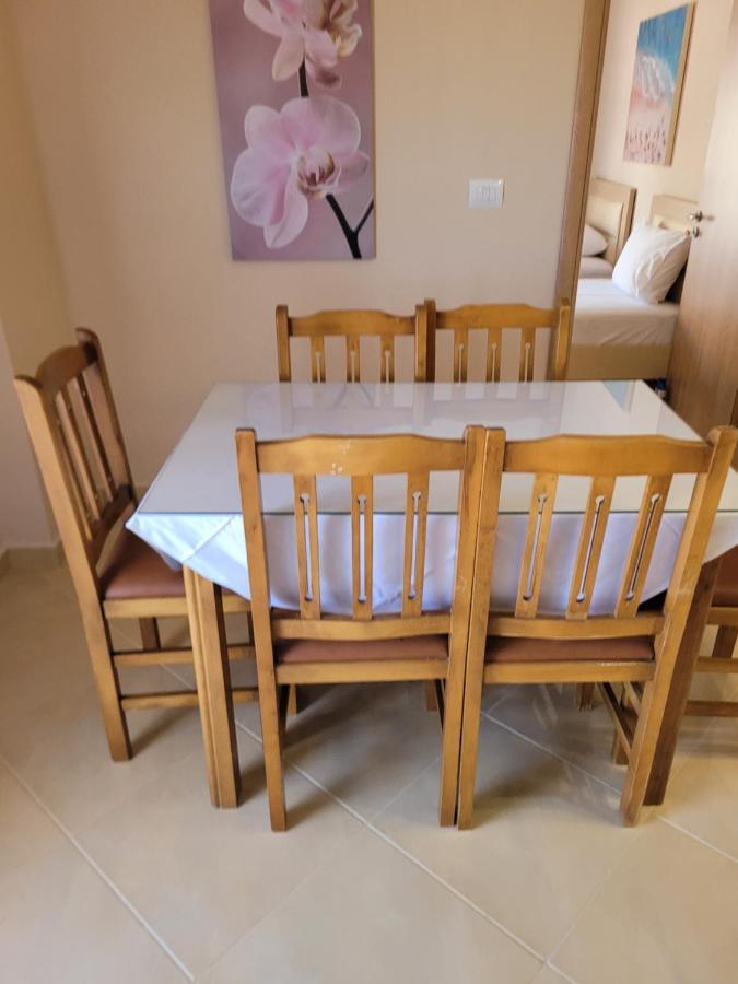 Marina Apartment Саранда Екстер'єр фото